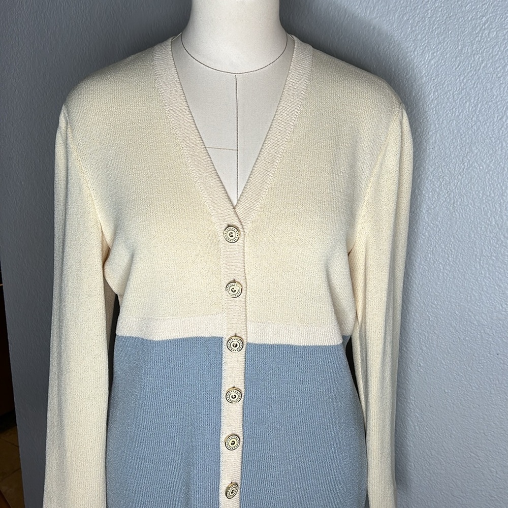 St.John Collection Santana knit colorblock cardigan and skirt set - Picture 3 of 11